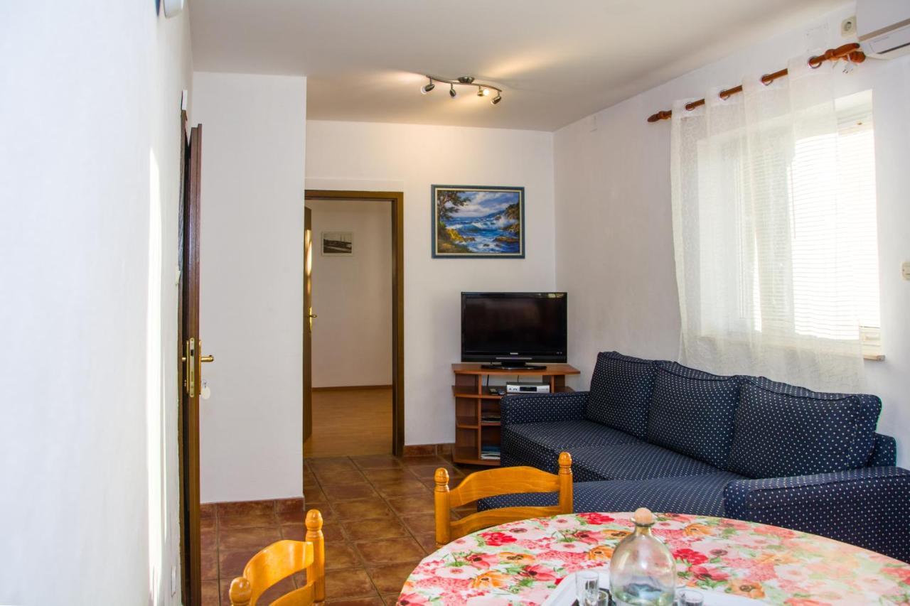 Apartments With A Parking Space Senj - 11520 Senj (Lika-Senj) Exterior foto