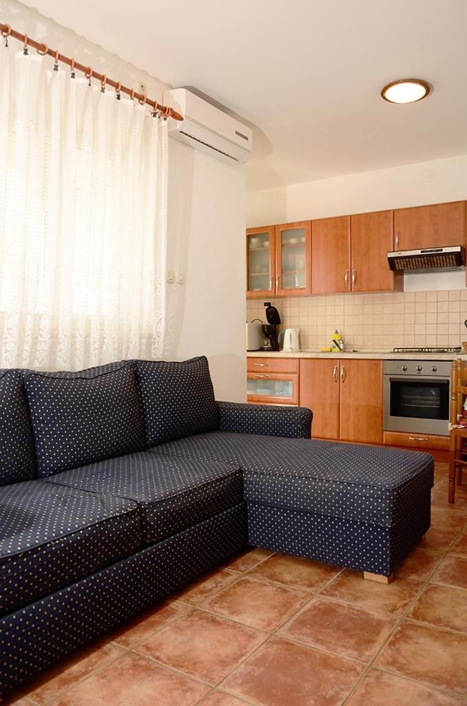 Apartments With A Parking Space Senj - 11520 Senj (Lika-Senj) Quarto foto